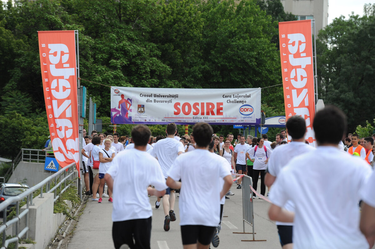 3.000 de oameni au alergat ieri la Crosul Universităţii!
