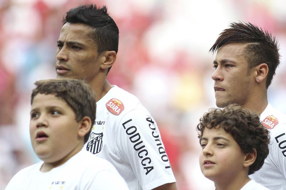 VIDEO&FOTO » Lacrimile lui Neymar » Copleşit de emoţie după oficializarea despărţirii de Santos