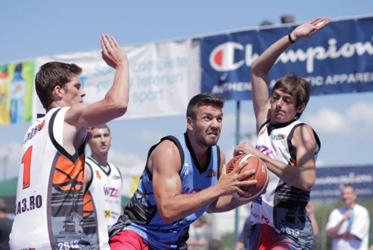 GALERIE FOTO / Debut furtunos la Wizz Air Sport Arena Streetball 2013!