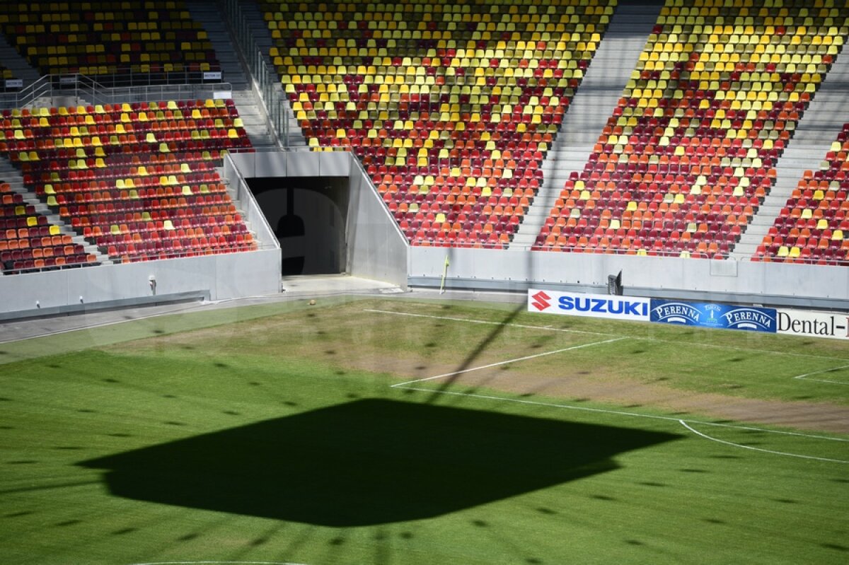 GALERIE FOTO EXCLUSIV » Gazonul Arenei Naţionale e distrus » Sandu: "Nu se poate aşa ceva!"