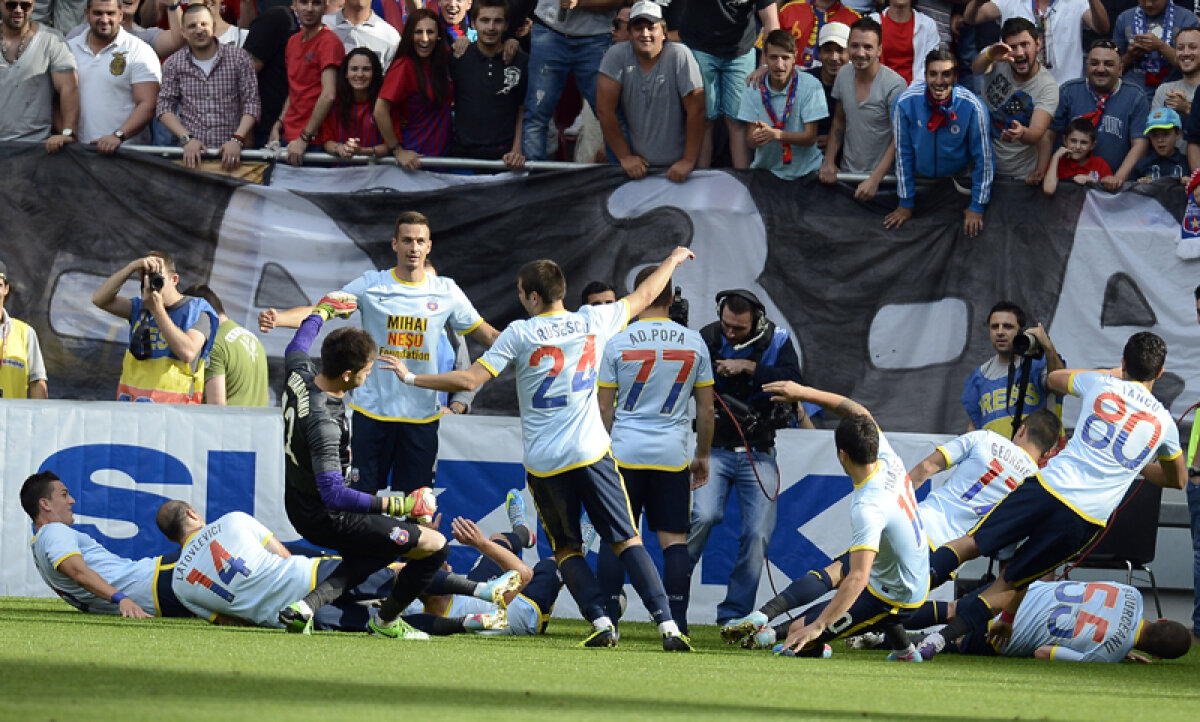 Ca nişte copii » Steliştii s-au bucurat într-un mod inedit la fiecare reuşită din meciul cu Braşov, 4-0