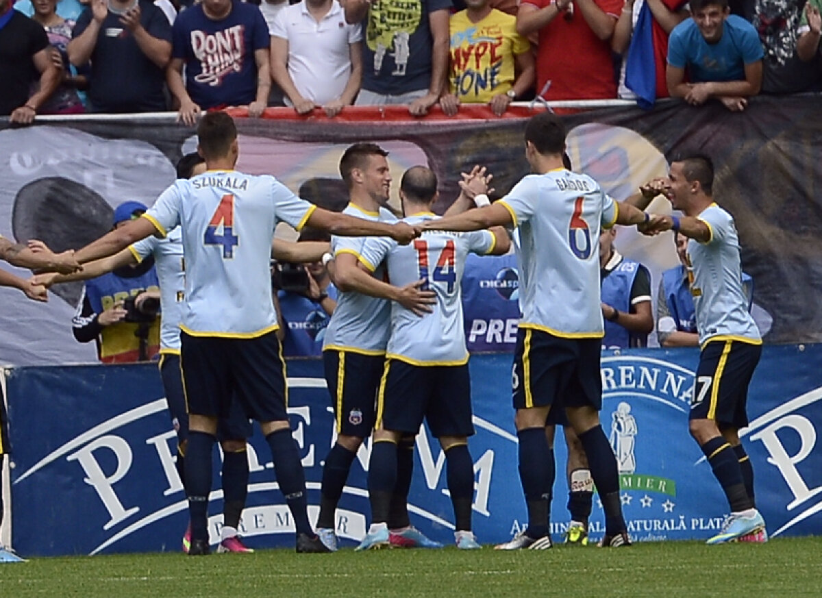 Ca nişte copii » Steliştii s-au bucurat într-un mod inedit la fiecare reuşită din meciul cu Braşov, 4-0