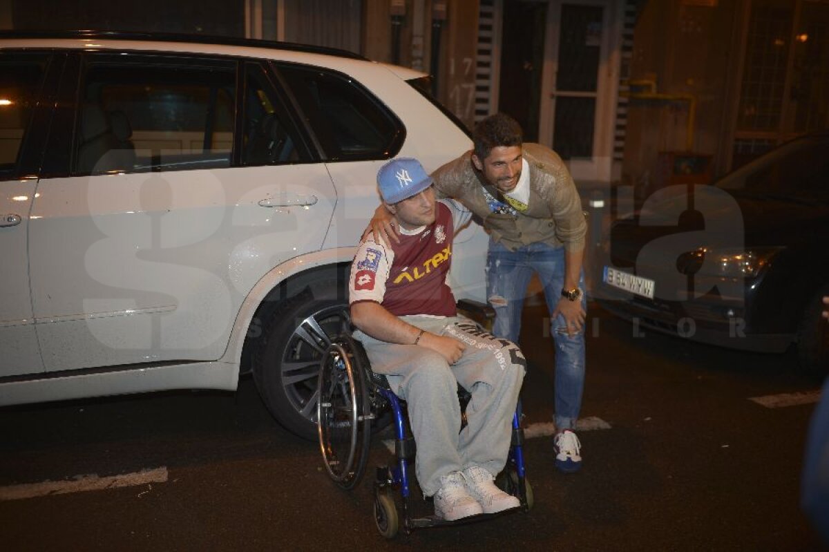 VIDEO&FOTO Of, ce chin, ce jale » Rapidul a retrogradat, jucătorii au cîntat manele cu Adi Minune! Detalii de la petrecere