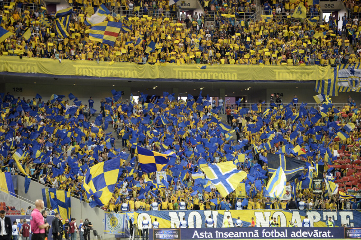 FOTO Marea galbenă 3D » Fanii Petrolului au pus stăpînire pe National Arena