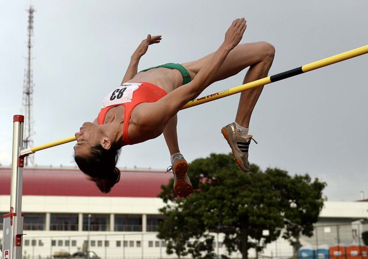 FOTO Înoată, nu aleargă! » Imaginile zilei la Campionatele Internaţionale de atletism ale României