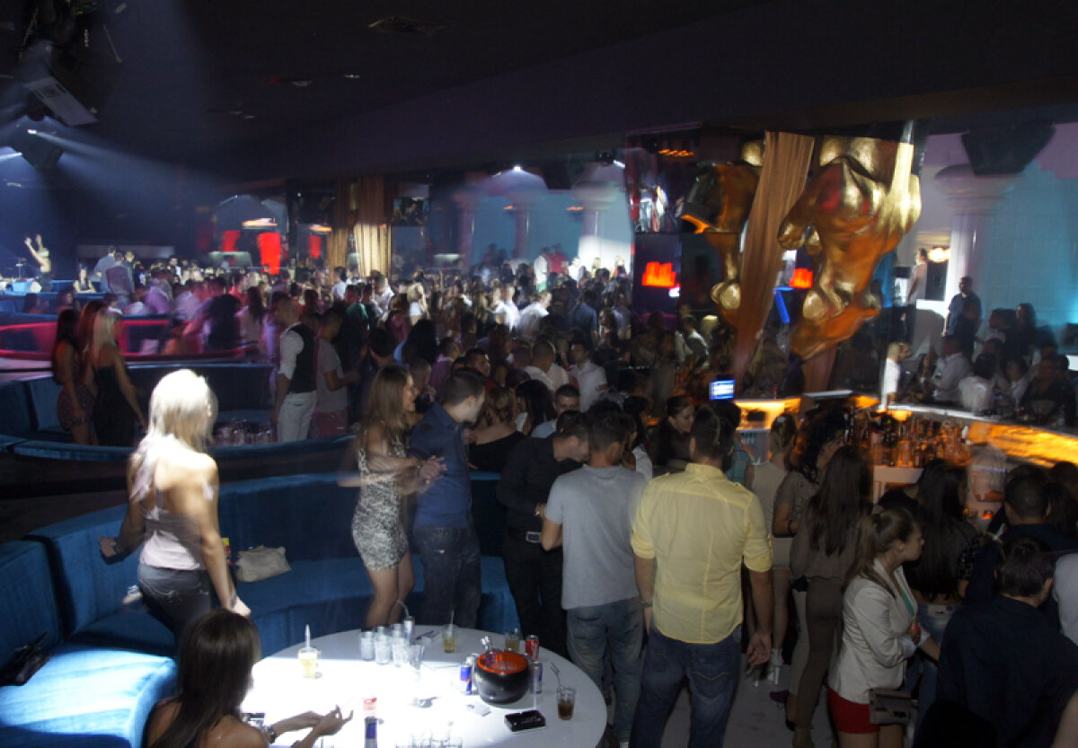 Hai cu şpriţul la Galaţi! » Tamaş s-a aburit din nou şi a făcut show în două cluburi de la malul Dunării