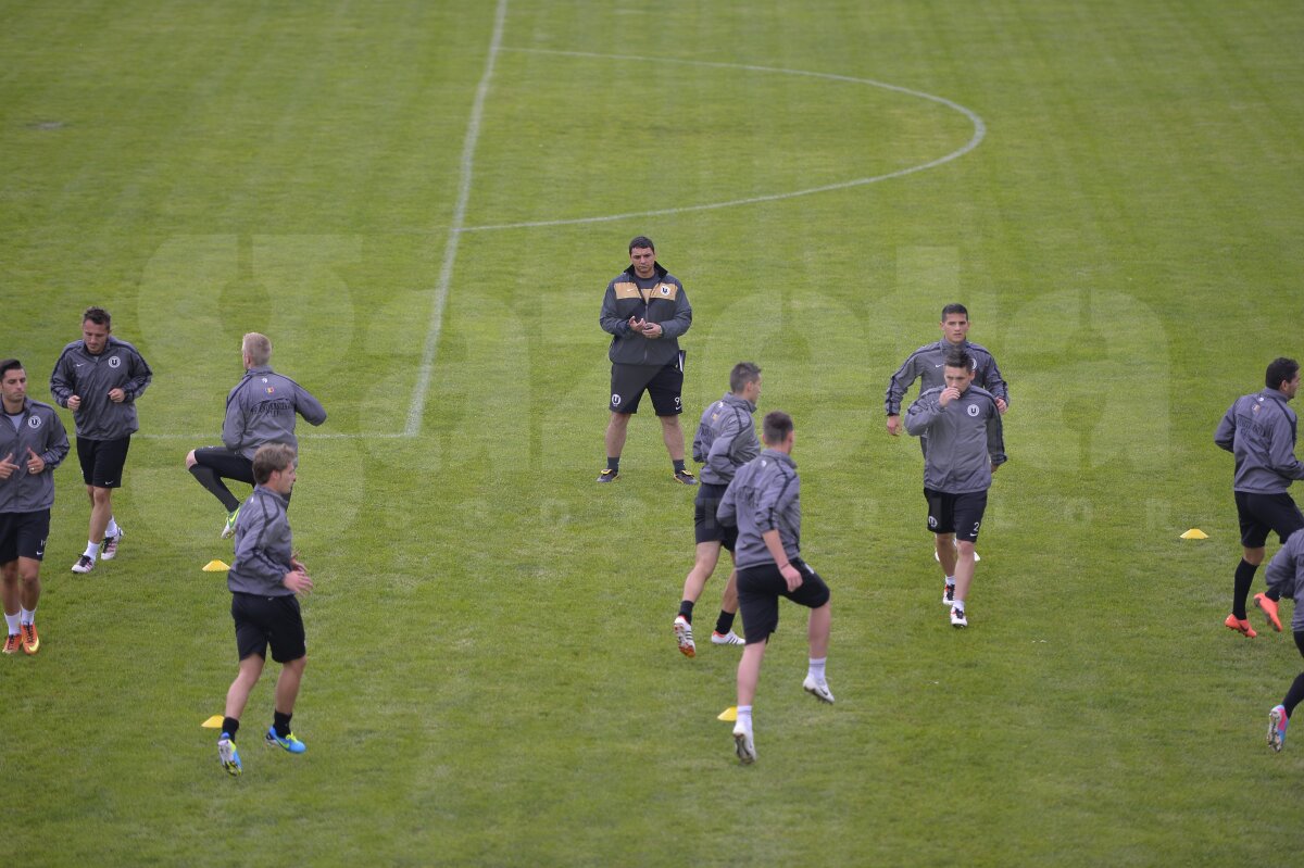 FOTO Universitatea Cluj s-a reunit astăzi! » Deşi a fost prezent, Ganea anunţă: "N-am semnat prelungirea"