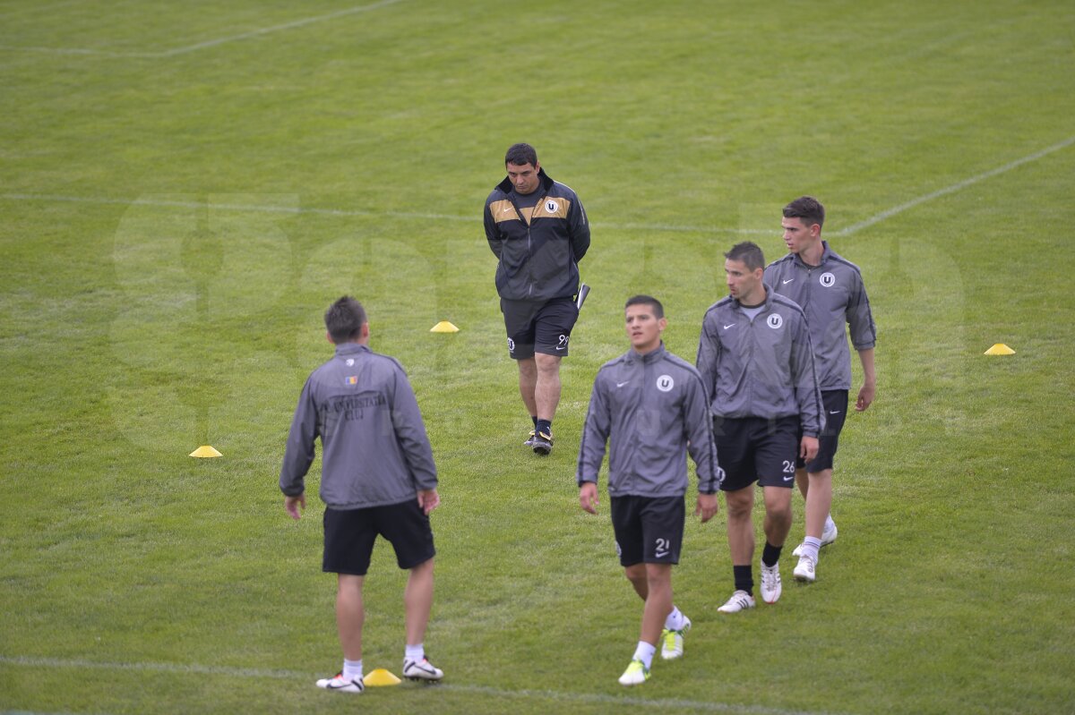 FOTO Universitatea Cluj s-a reunit astăzi! » Deşi a fost prezent, Ganea anunţă: "N-am semnat prelungirea"