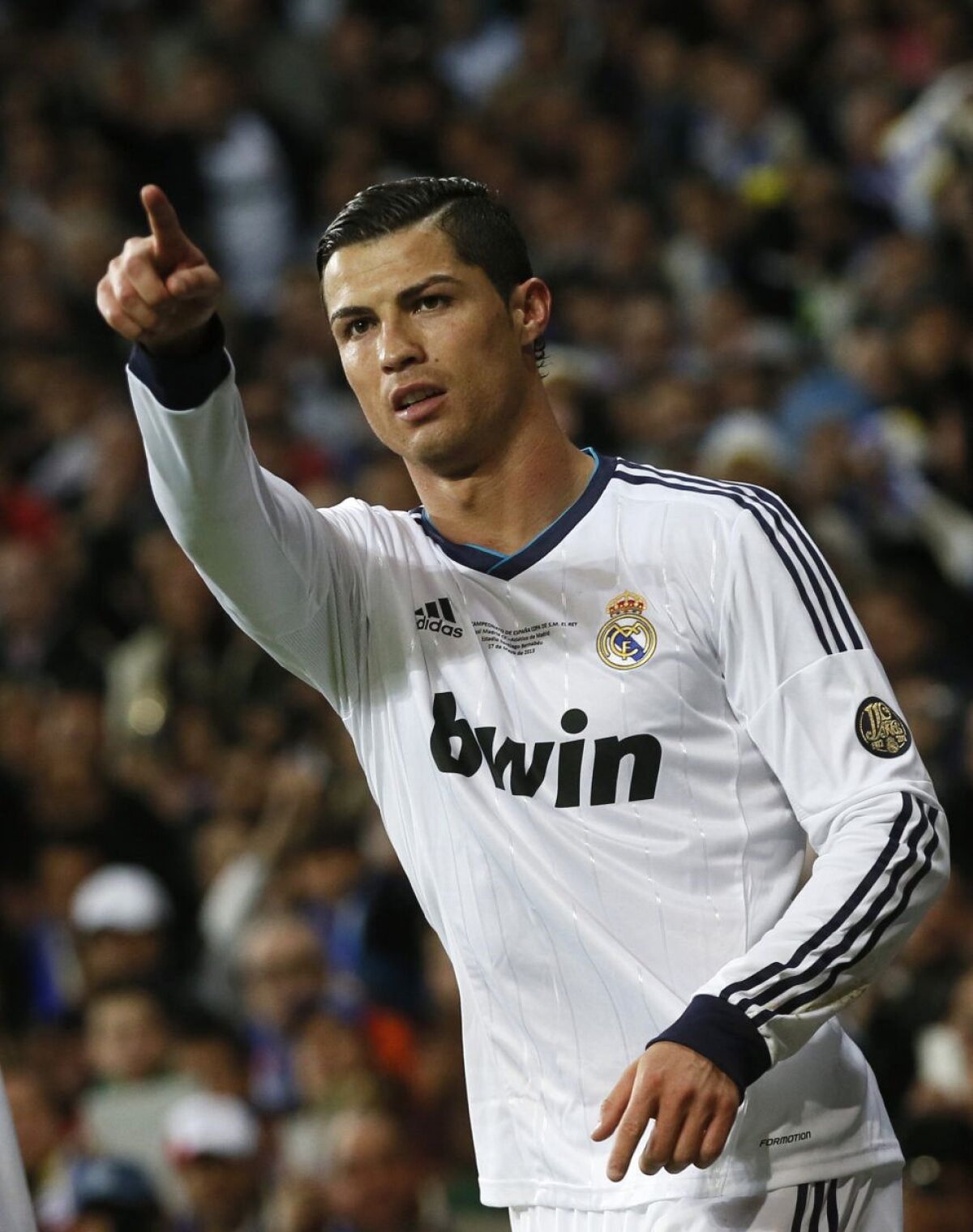 Ronaldo s-a enervat: "Toate informaţiile despre prelungirea contractului cu Real sînt false!"