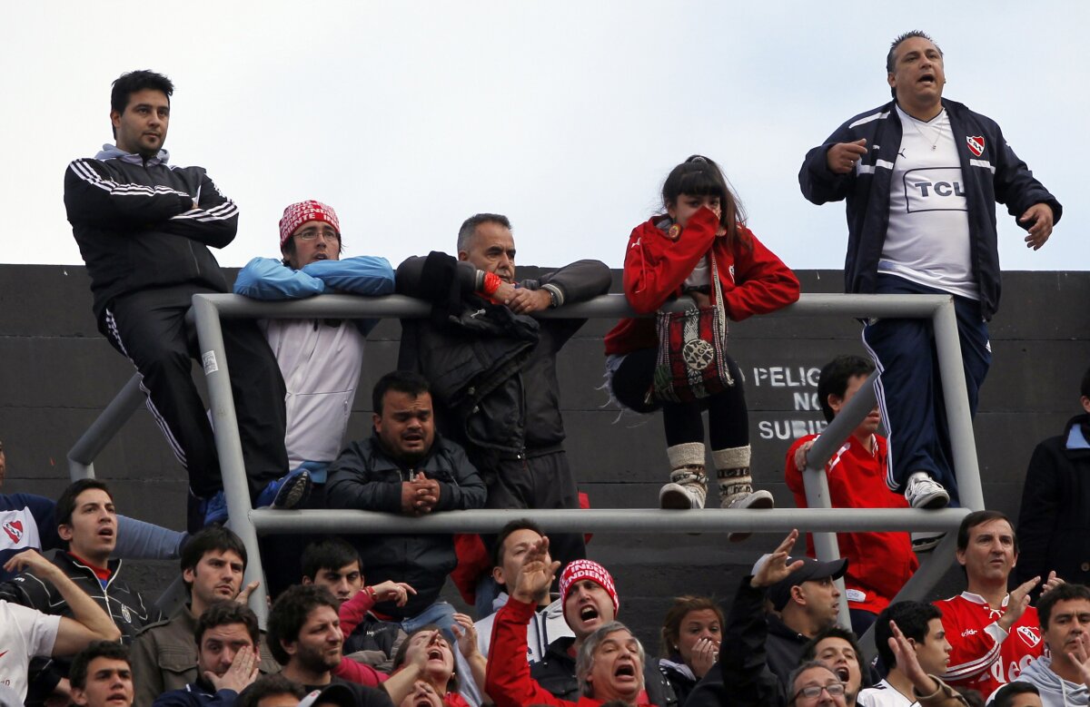 FOTO Încă un club de tradiţie din America de Sud spune adio primei ligi » Independiente a retrogradat pentru prima oară în istorie