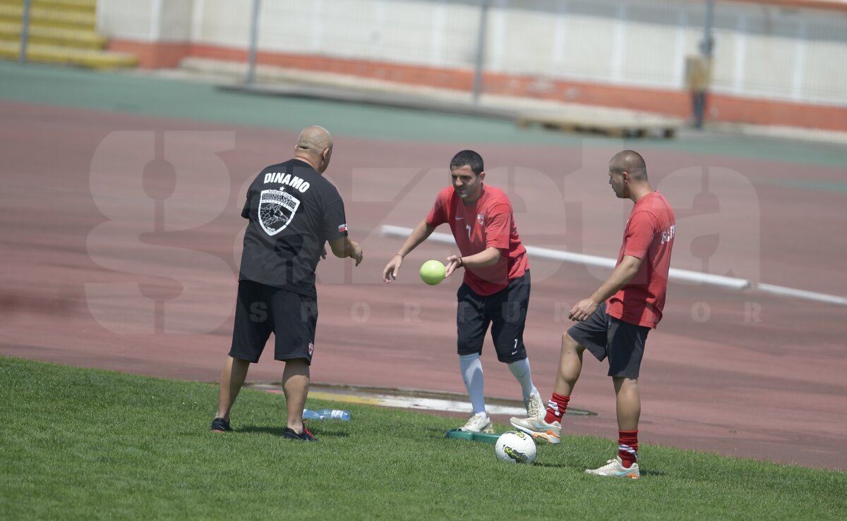 GALERIE FOTO Dinamo s-a reunit, Mulţescu anunţă: "Alexe, Grigore şi Bălgrădean au oferte şi pot pleca"
