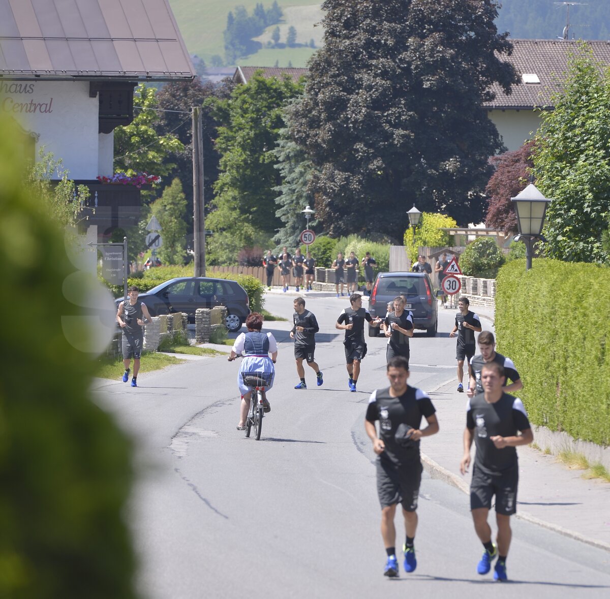 FOTO Veselie şi zîmbete la antrenamentele Stelei de la Westendorf » Cum s-au distrat jucătorii lui Reghecampf