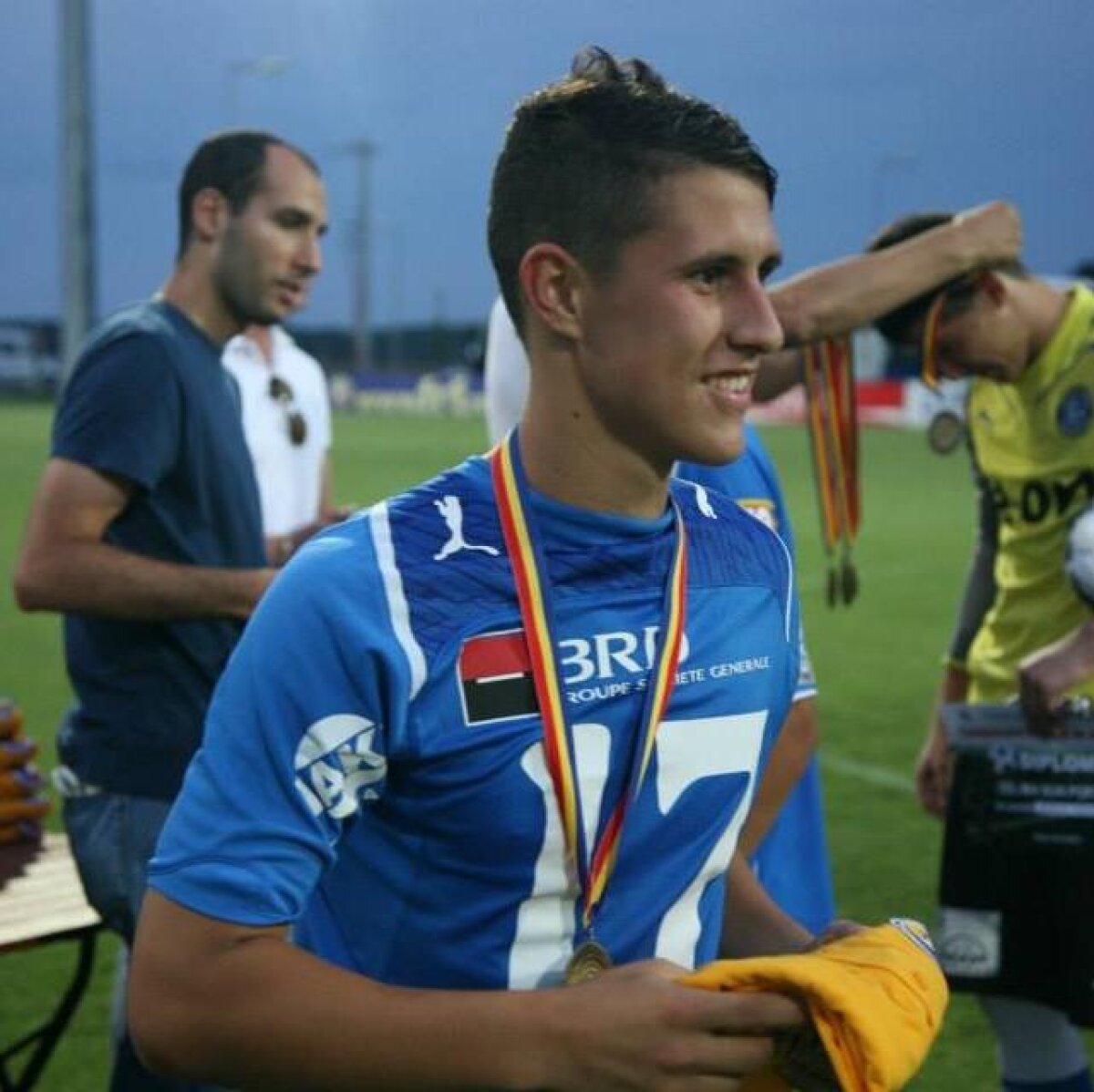 Juniorul Oarnă îşi cere scuze pe Facebook şi vrea înapoi la Academie: "Sper să ţineţi cont de vîrsta mea"