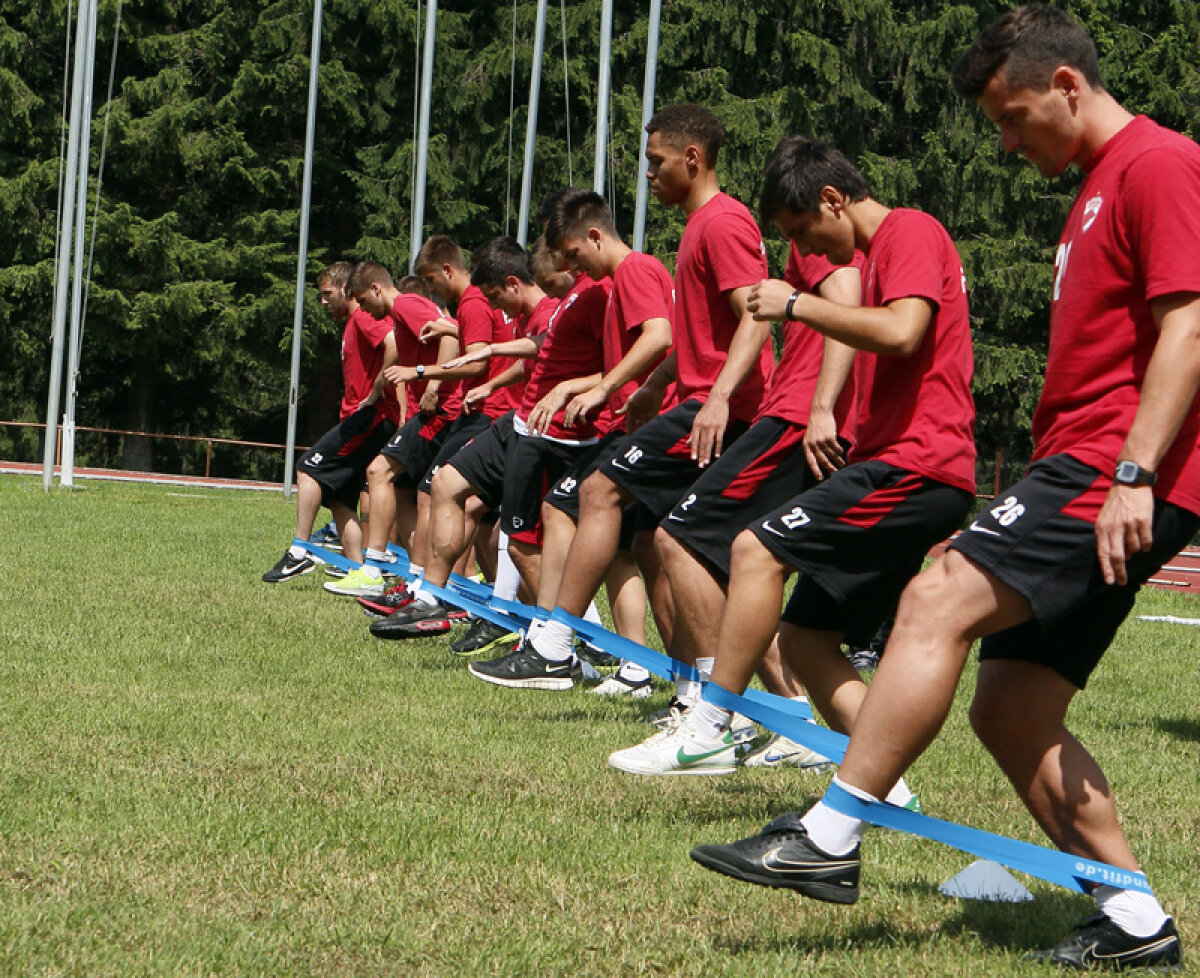 A dat milităria jos din pod » Ce era şi ce este acum la echipa "cîinilor": ordine şi disciplină!