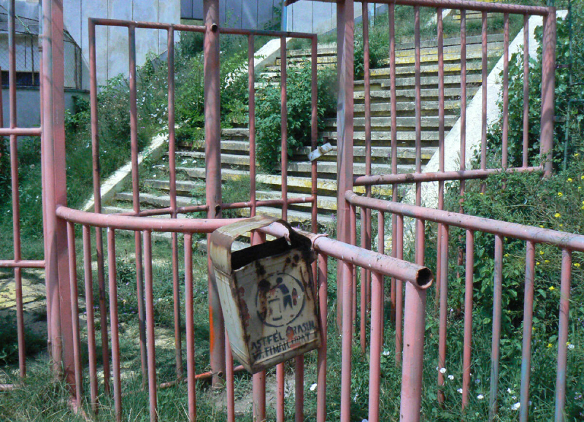 Jungla "Oblemenco" » Cum arată fostul "Central" din Craiova în aşteptarea noii echipe promise de Mititelu