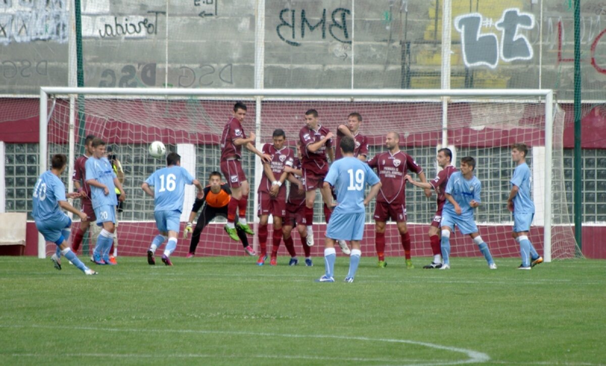 Galerie FOTO Cronica unui meci întîrziat » Rapid CFR s-a salvat de la retrogradare: 5-2 cu Sportul