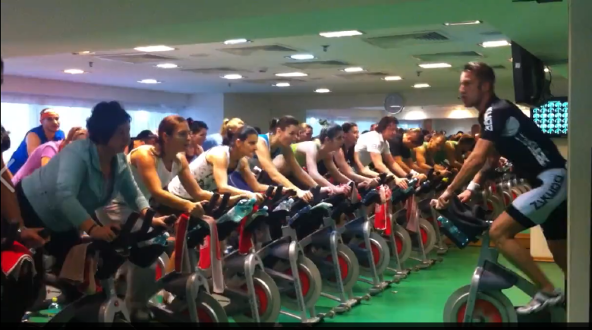 Fost coleg cu Luchin, Lato şi Pintilii, şi-a învins moartea, iar acum e instructor de fitness de succes