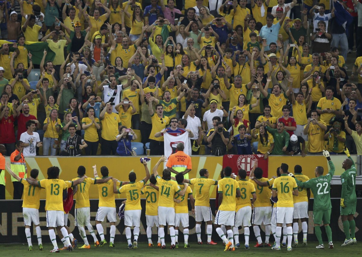 FOTO şi VIDEO Joga bonito e peste tiki-taka » Brazilia a umilit Spania în finala Cupei Confederaţiilor, 3-0