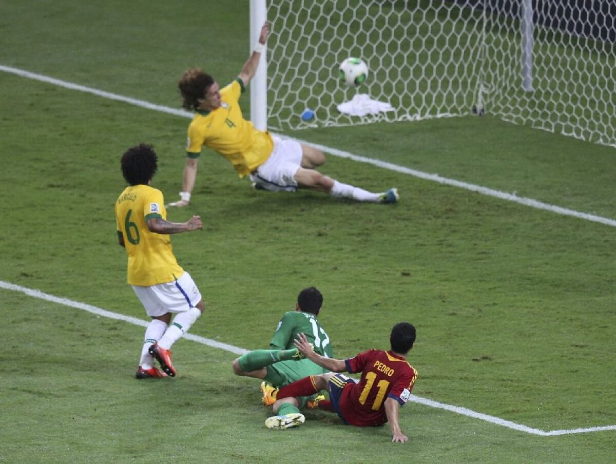 Intervenţia partidei » Explicaţia genială a lui David Luiz după faza care ridicat Maracana în picioare