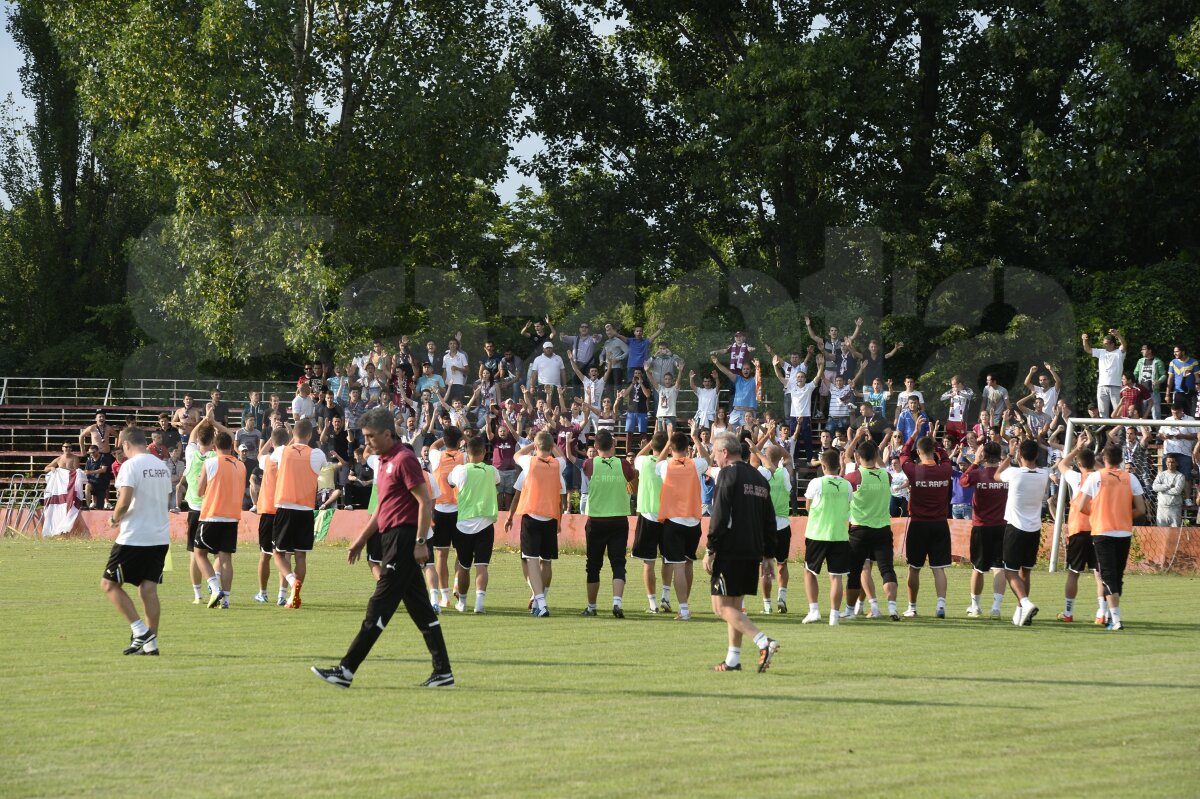 GALERIE FOTO Rada a sunat adunarea » Două surprize în lotul Rapidului prezent la reunire