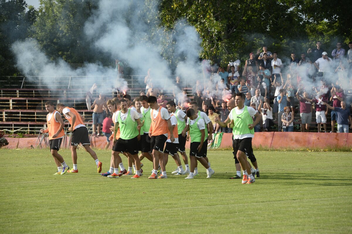 GALERIE FOTO Rada a sunat adunarea » Două surprize în lotul Rapidului prezent la reunire