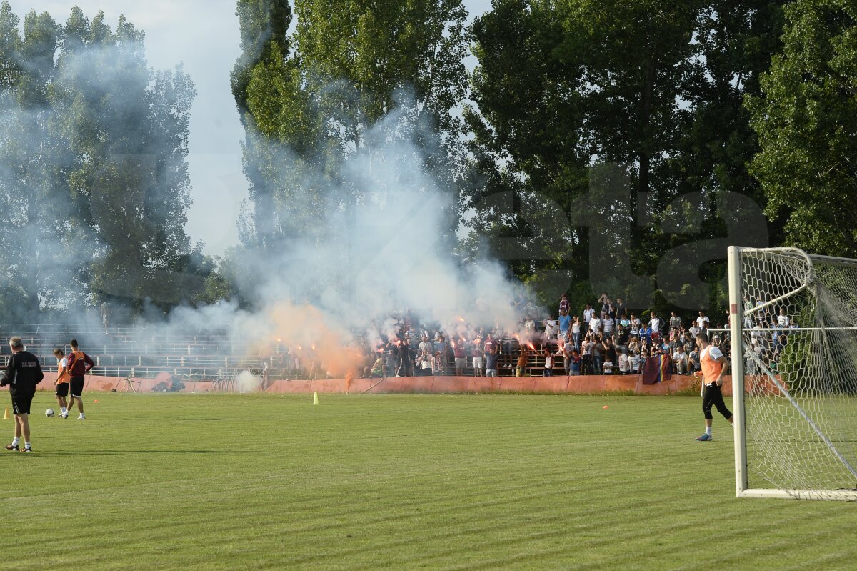 GALERIE FOTO Rada a sunat adunarea » Două surprize în lotul Rapidului prezent la reunire