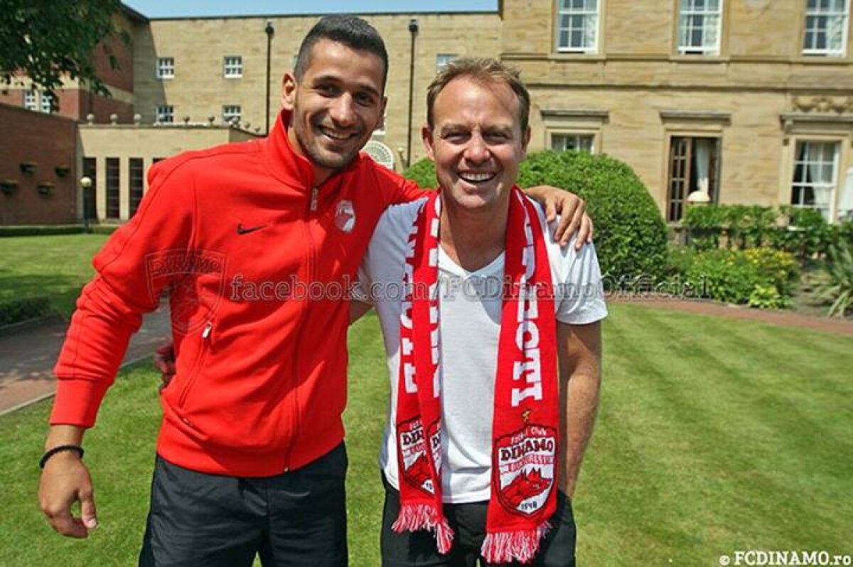 GALERIE FOTO Especially for... Dinamo :D "Cîinii" au fost vizitaţi în cantonament de cîntăreţul Jason Donovan