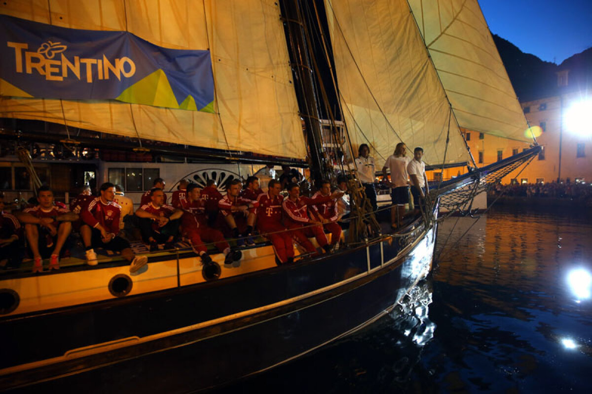 FOTO ”Piraţii” lui Pep » Guardiola i-a dus pe jucătorii lui Bayern la plimbare cu o corabie