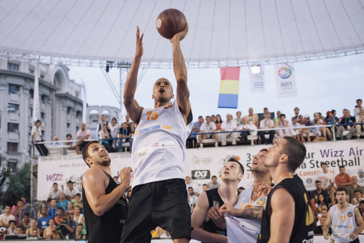 GALERIE FOTO / Începînd de luni se dă ultima bătălie pentru Master la Wizz Air Sport Arena Streetball!