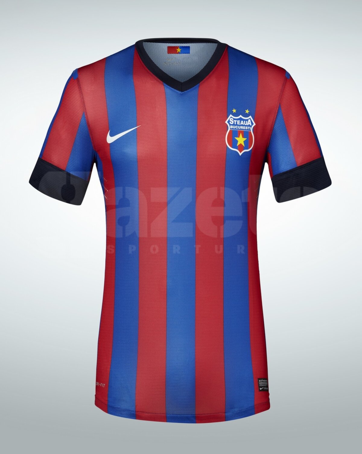 GALERIE FOTO » Oficial, Steaua are un alt echipament pentru sezonul 2013-2014. Cum ţi se pare?