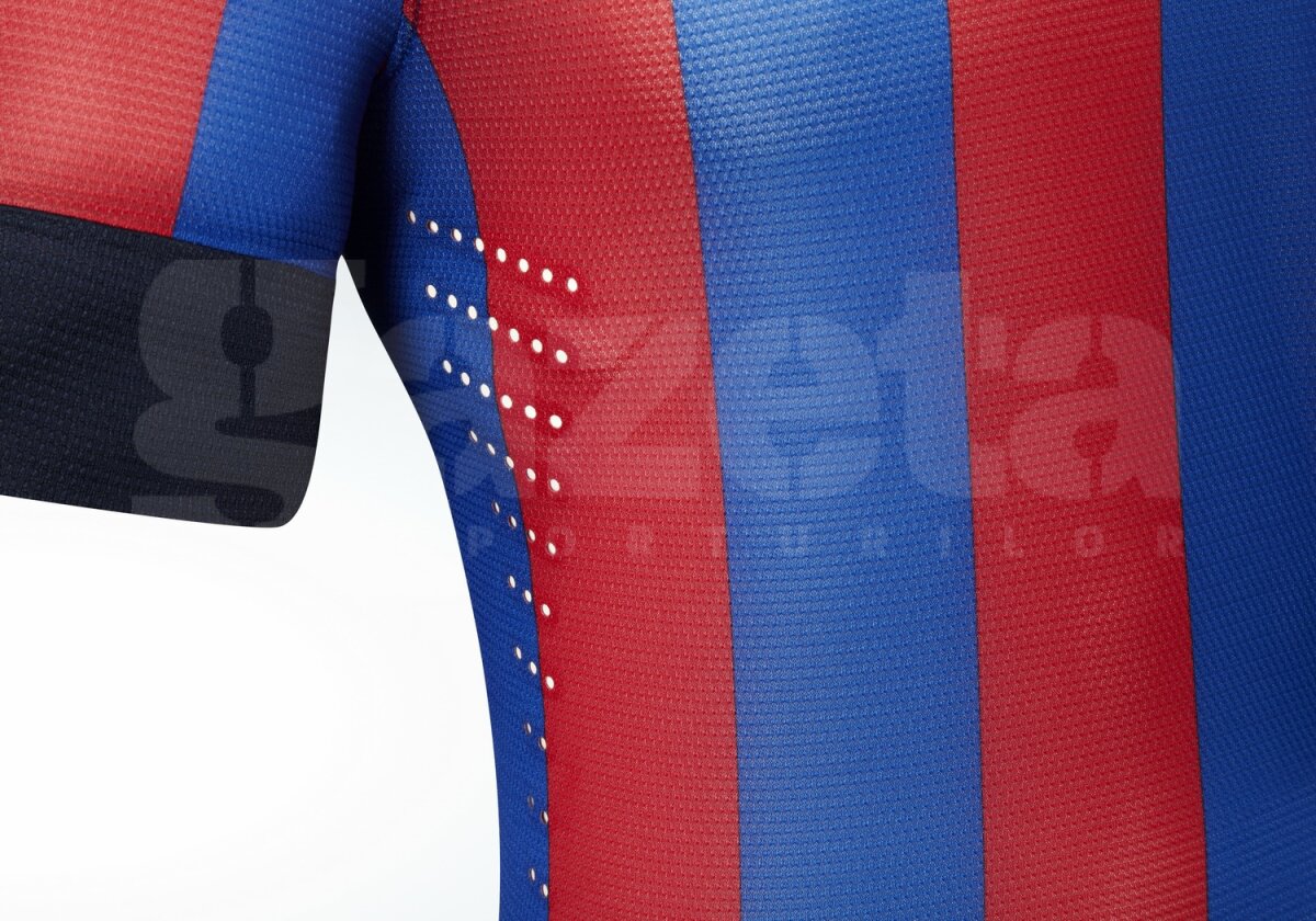 GALERIE FOTO » Oficial, Steaua are un alt echipament pentru sezonul 2013-2014. Cum ţi se pare?