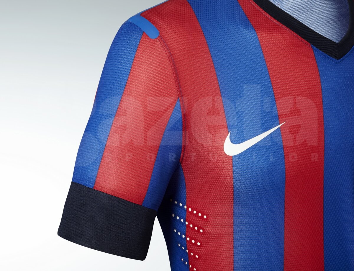 GALERIE FOTO » Oficial, Steaua are un alt echipament pentru sezonul 2013-2014. Cum ţi se pare?