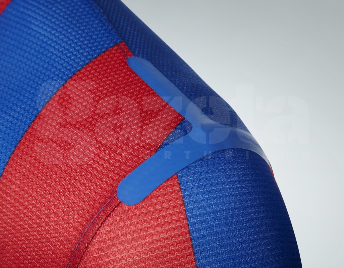 GALERIE FOTO » Oficial, Steaua are un alt echipament pentru sezonul 2013-2014. Cum ţi se pare?