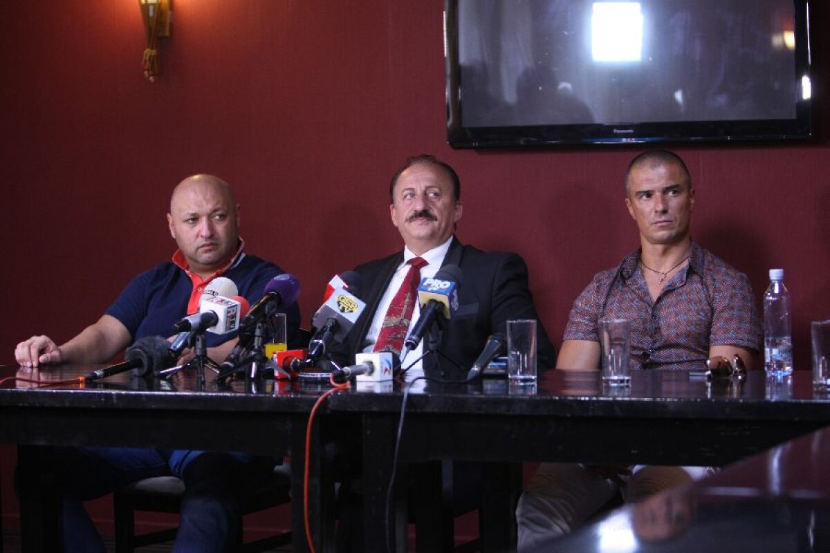 Prima conferinţă ca patron » Cristescu a prezentat strategia: "Pe bancă şi în conducere vor fi numai rapidişti"