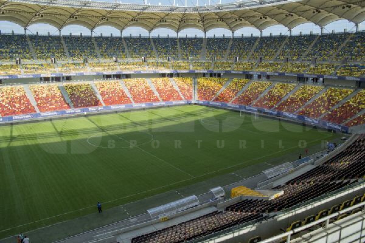 FOTO Gazonul de pe Naţional Arena rămîne o problemă: "S-au chinuit să-l înverzească, nu să-l facă practicabil"