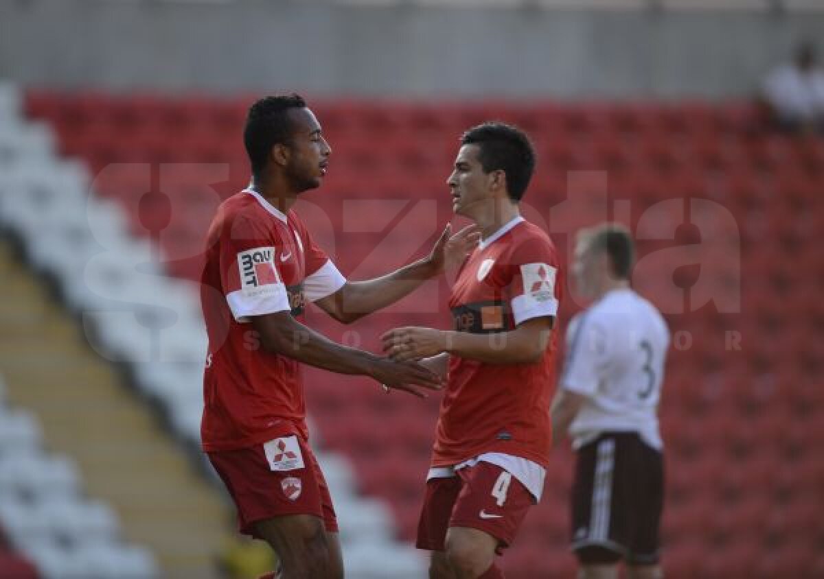 VIDEO+FOTO Show cu scoţienii » Dinamo a spulberat Hearts cu 5-1