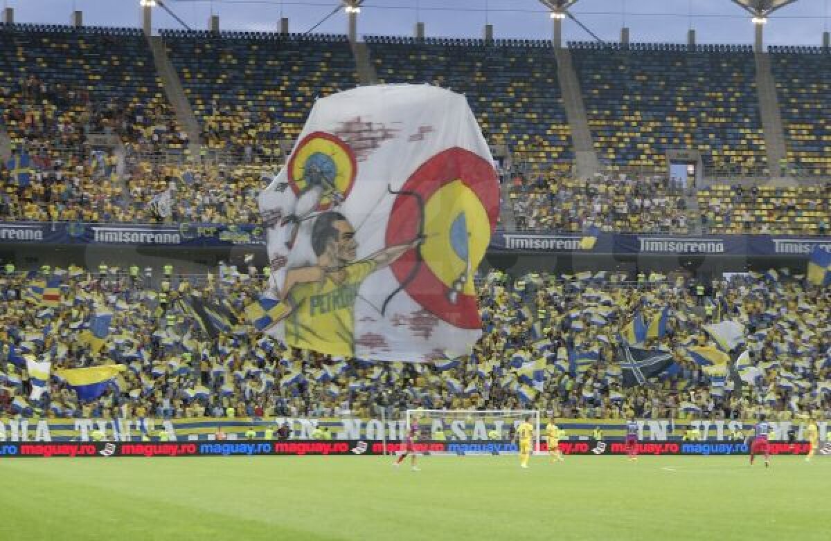 FOTO Supercoregrafie 3D a Petrolului » Ploieştenii au impresionat din nou în tribune