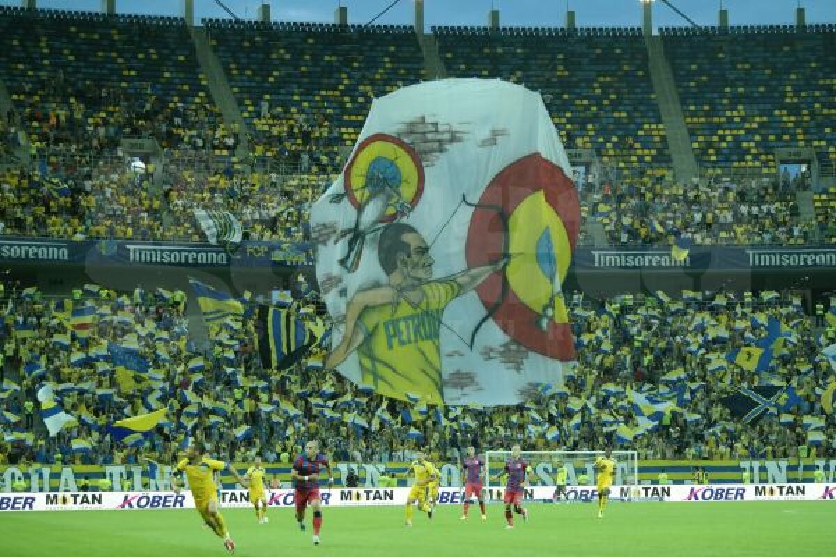 FOTO Supercoregrafie 3D a Petrolului » Ploieştenii au impresionat din nou în tribune