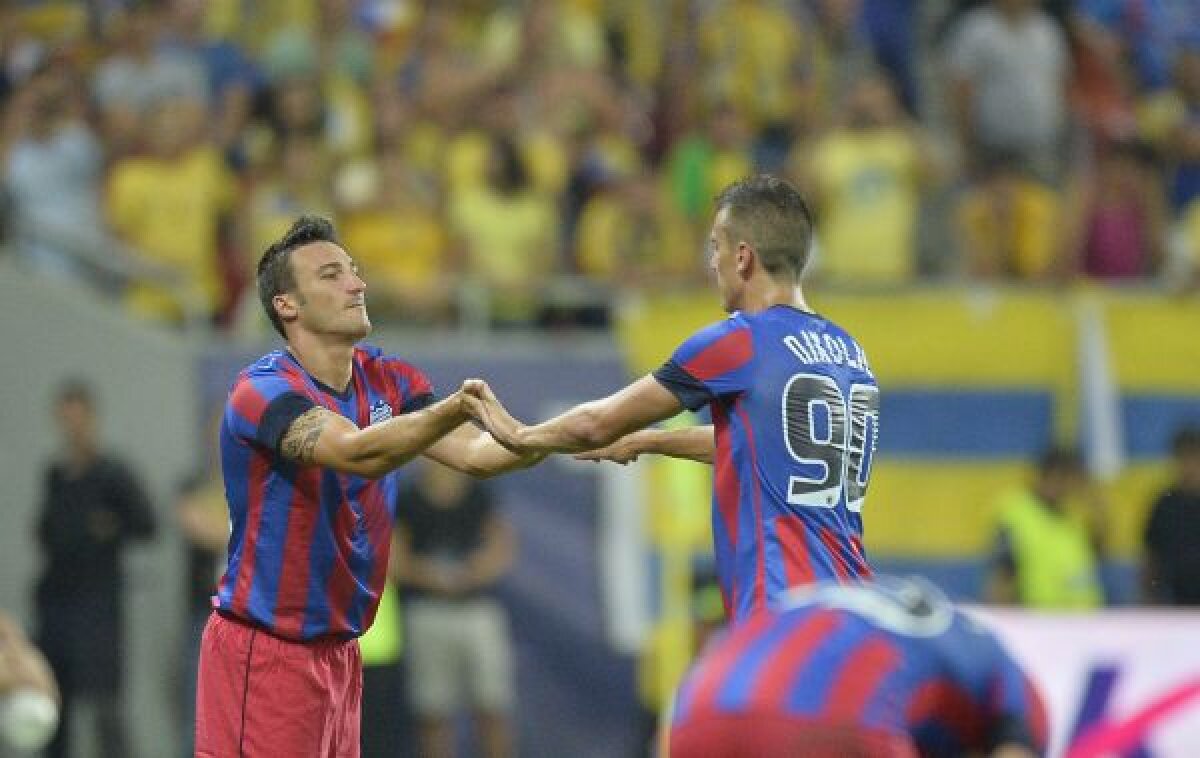 FOTO Supercupa debutanţilor » Steaua şi Petrolul şi-au prezentat achiziţiile verii