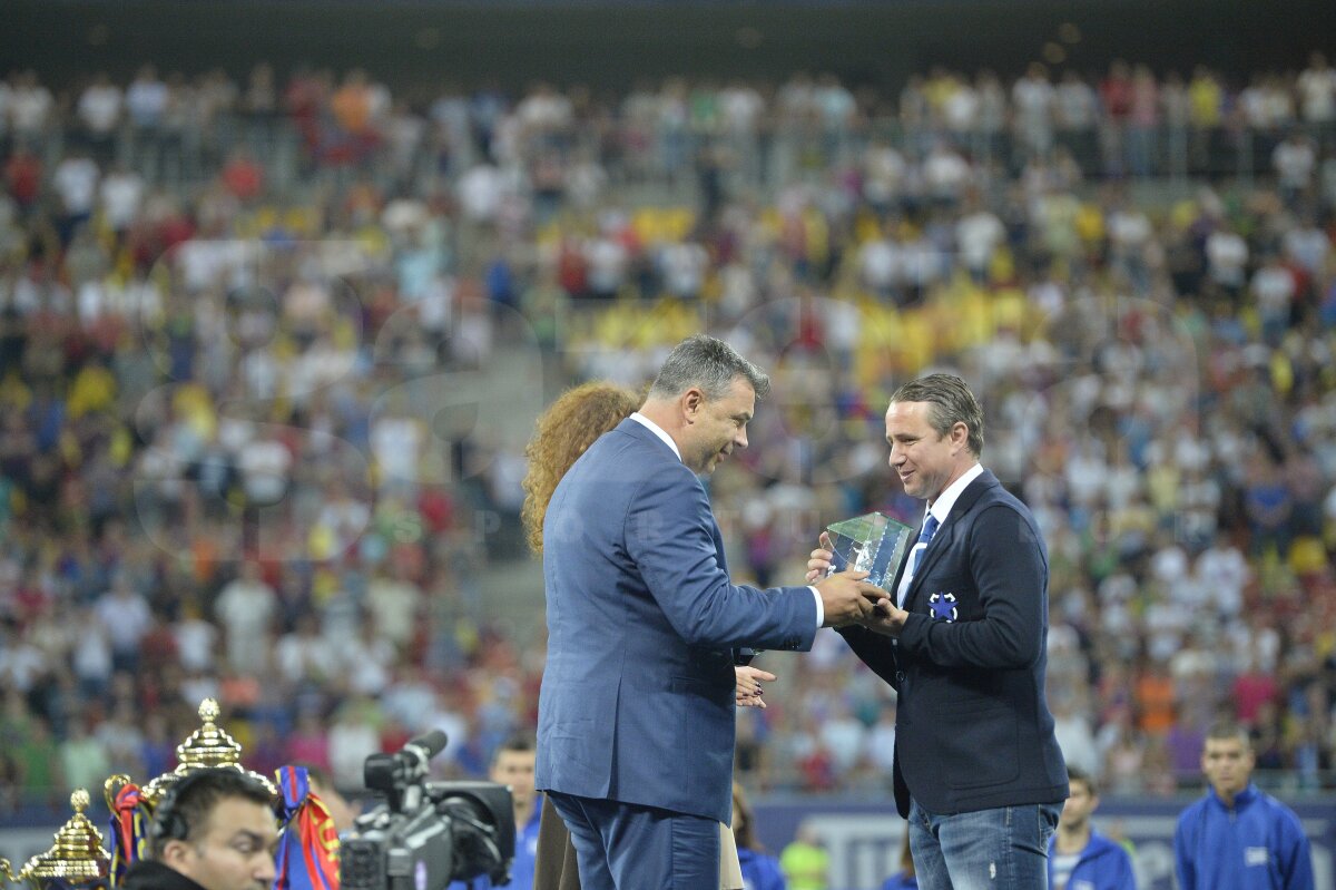 FOTO A şasea Supercupă » Steaua bifează al doilea trofeu în 2013, după 3-0 cu Petrolul