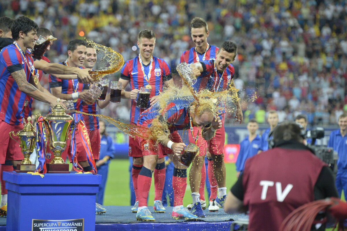 FOTO A şasea Supercupă » Steaua bifează al doilea trofeu în 2013, după 3-0 cu Petrolul