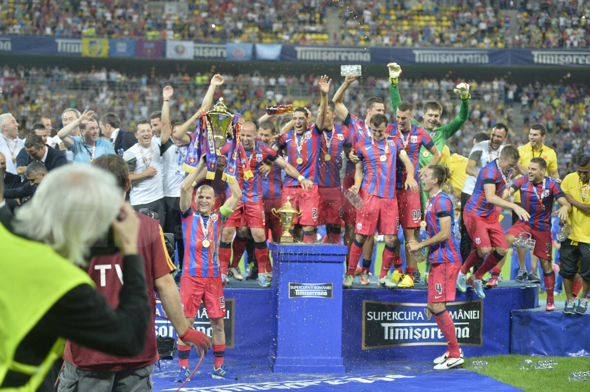 FOTO A şasea Supercupă » Steaua bifează al doilea trofeu în 2013, după 3-0 cu Petrolul