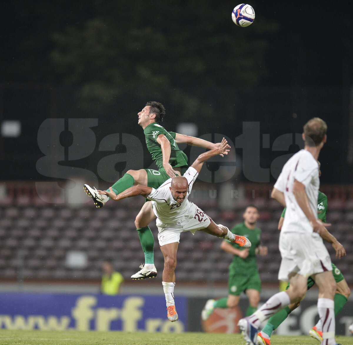 FOTO&VIDEO Giuleştenii cîştigă dramatic barajul şi rămîn în Liga 1 » Rapid - Chiajna 2-1 după prelungiri