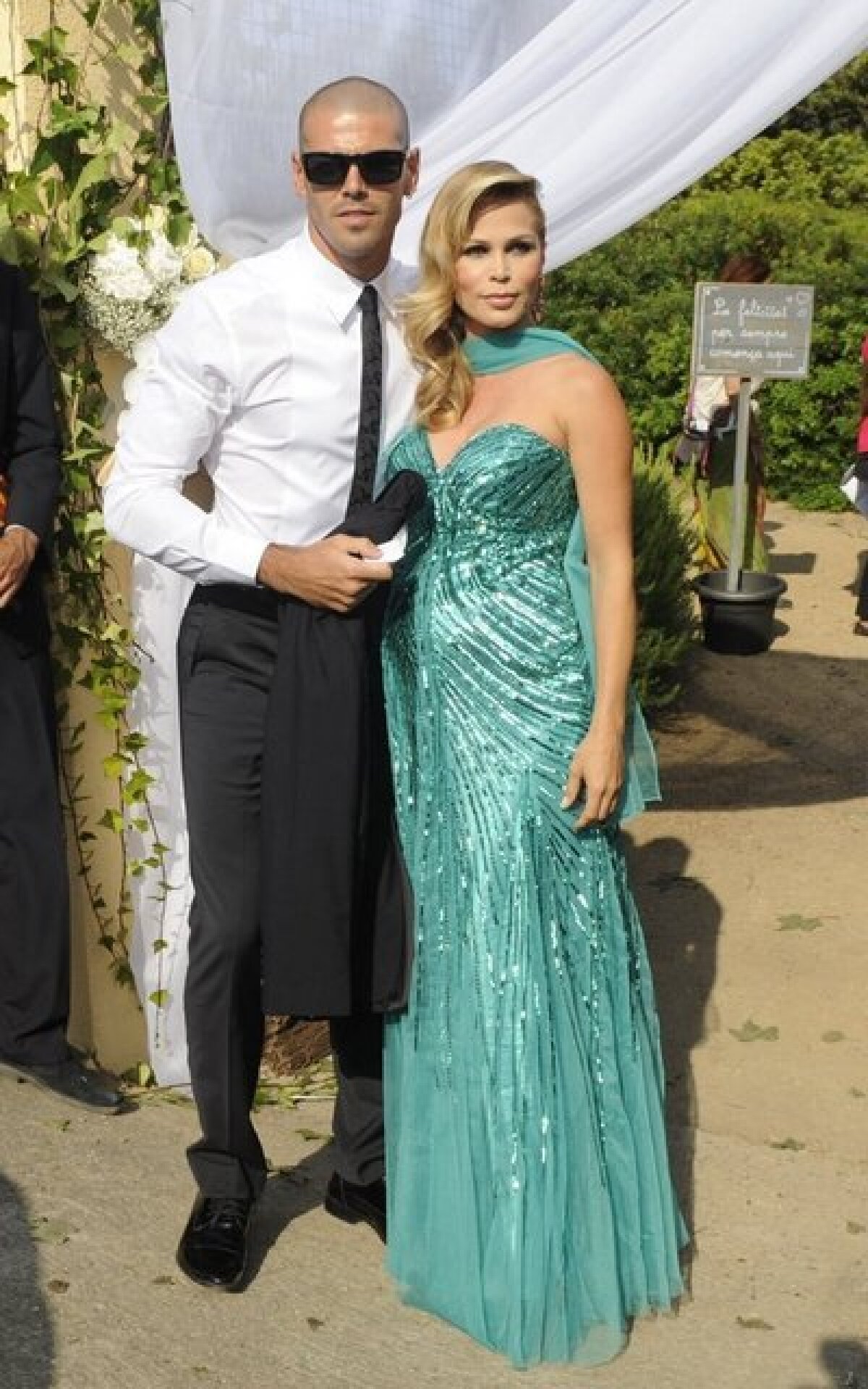 GALERIE FOTO » Xavi Hernandez a renunţat la burlăcie » Imagini de la nunta cu jurnalista Núria Cunillera