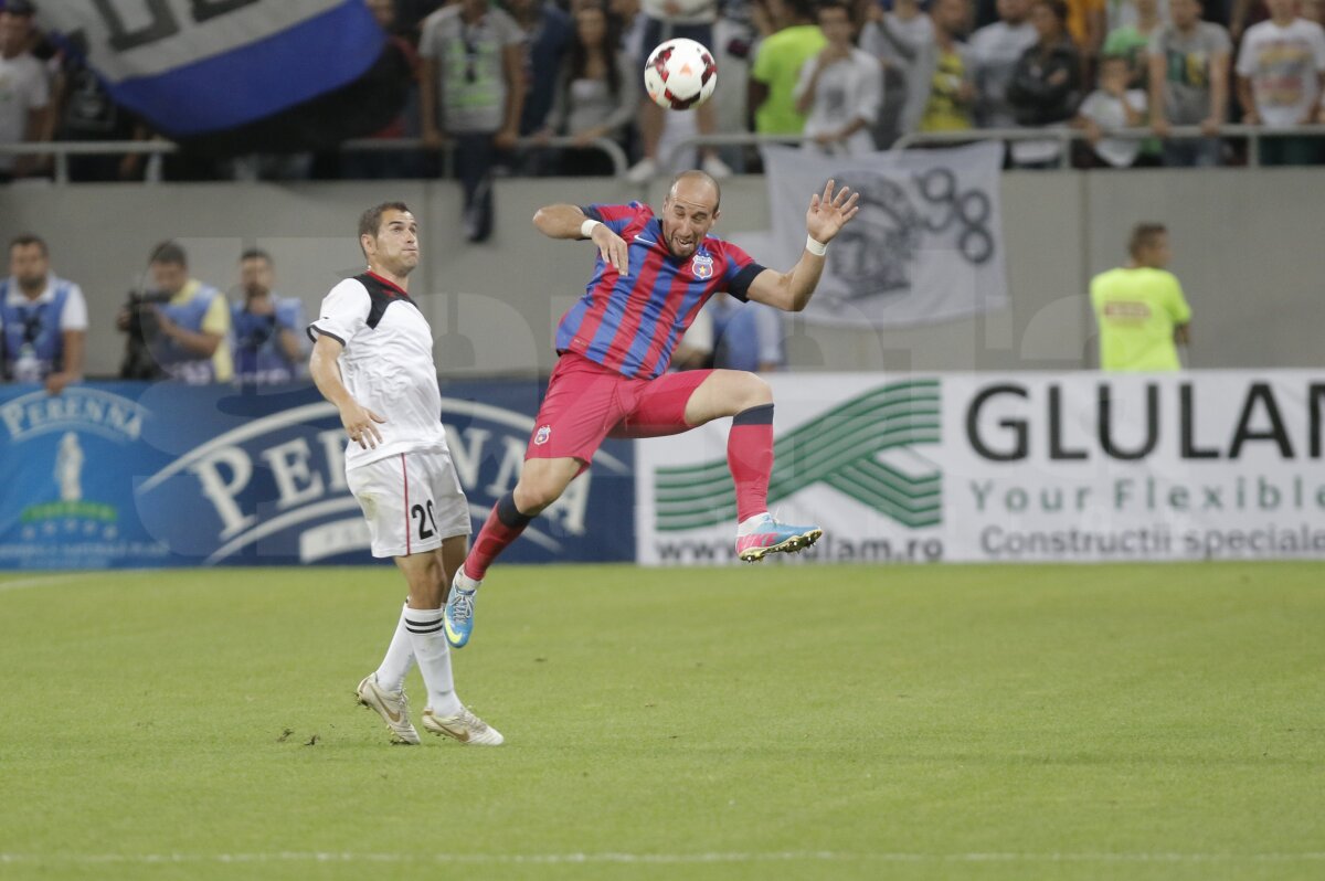FOTO + VIDEO Victorie categorică şi calificarea este jucată » Steaua - Vardar 3-0