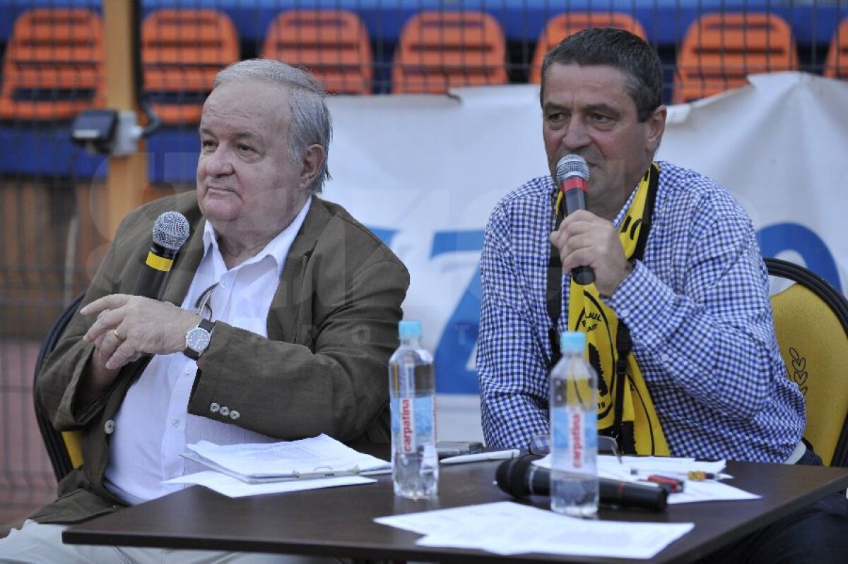 Galerie FOTO Moldovenii vin motorizaţi spre Bucureşti să înfrunte Steaua