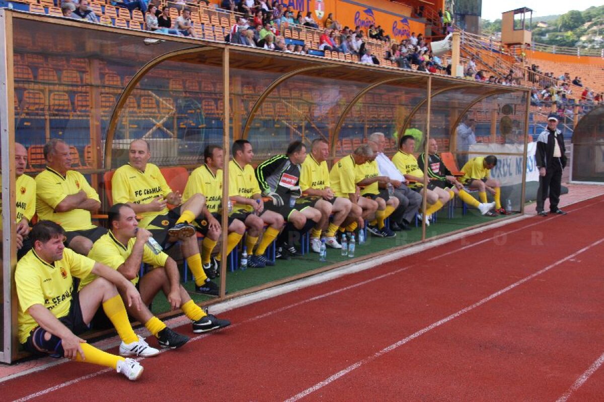 Galerie FOTO Moldovenii vin motorizaţi spre Bucureşti să înfrunte Steaua