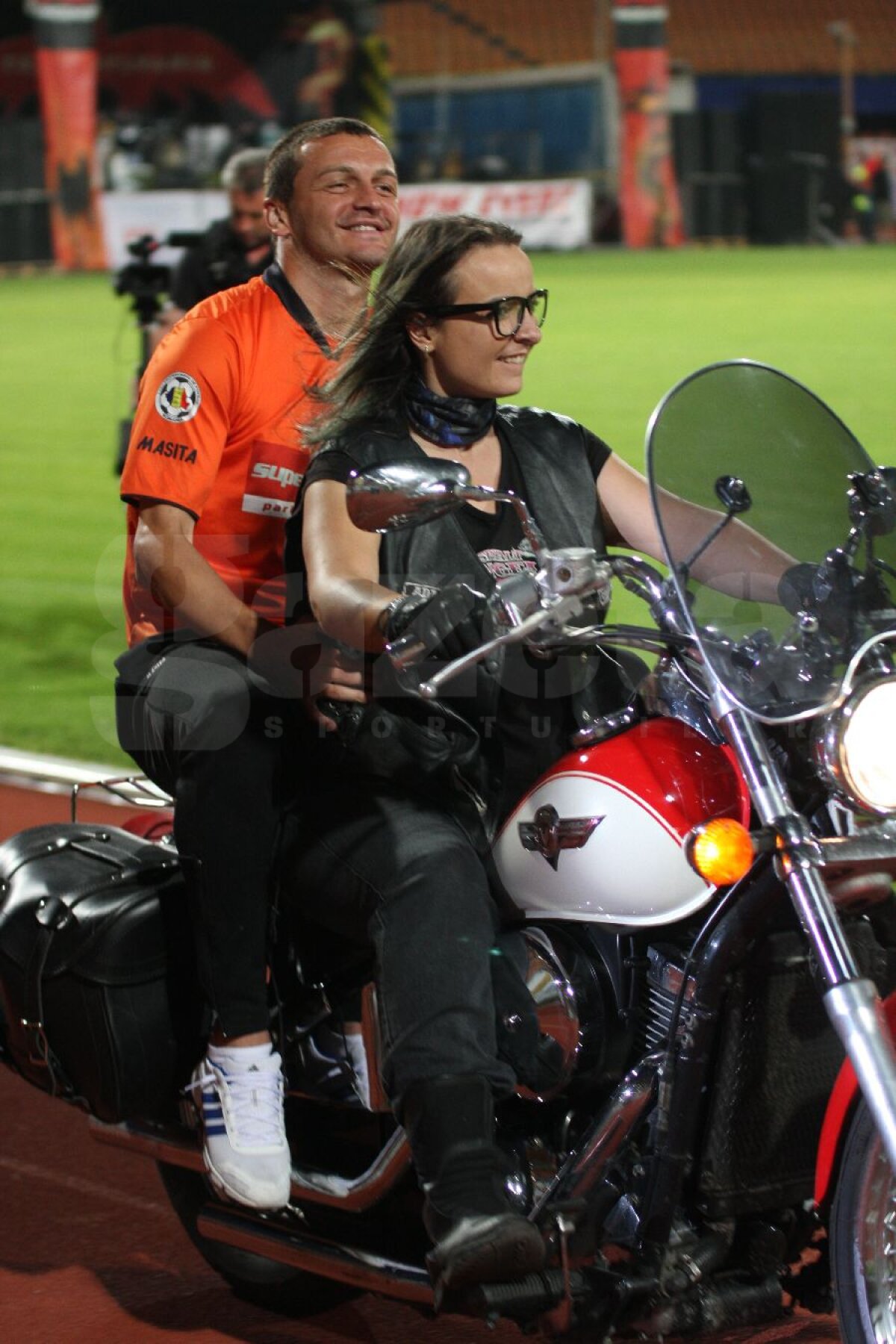 Galerie FOTO Moldovenii vin motorizaţi spre Bucureşti să înfrunte Steaua