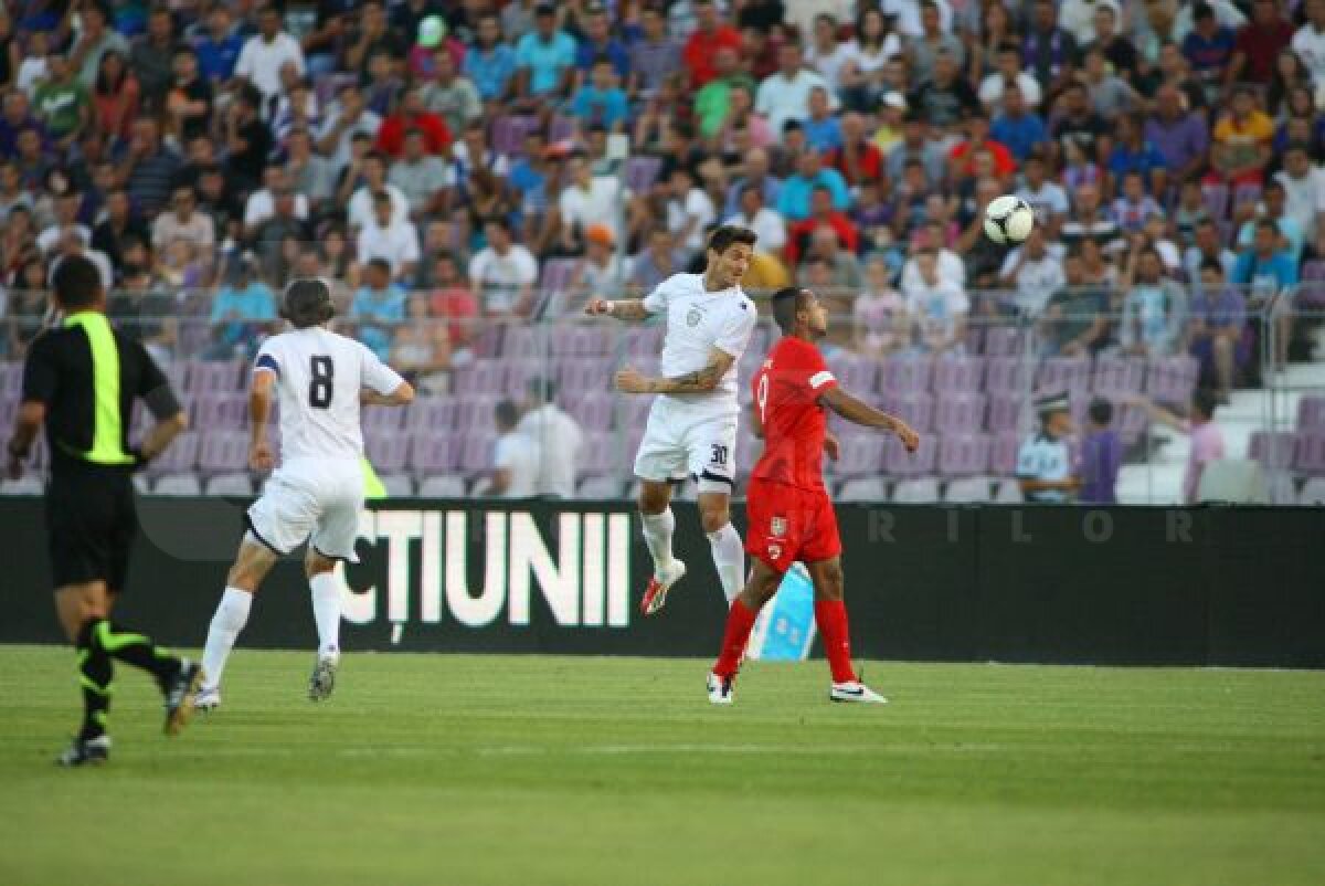 VIDEO+FOTO SMURD-ul n-a funcţionat » ACS Poli a învins Dinamo cu 2-0!