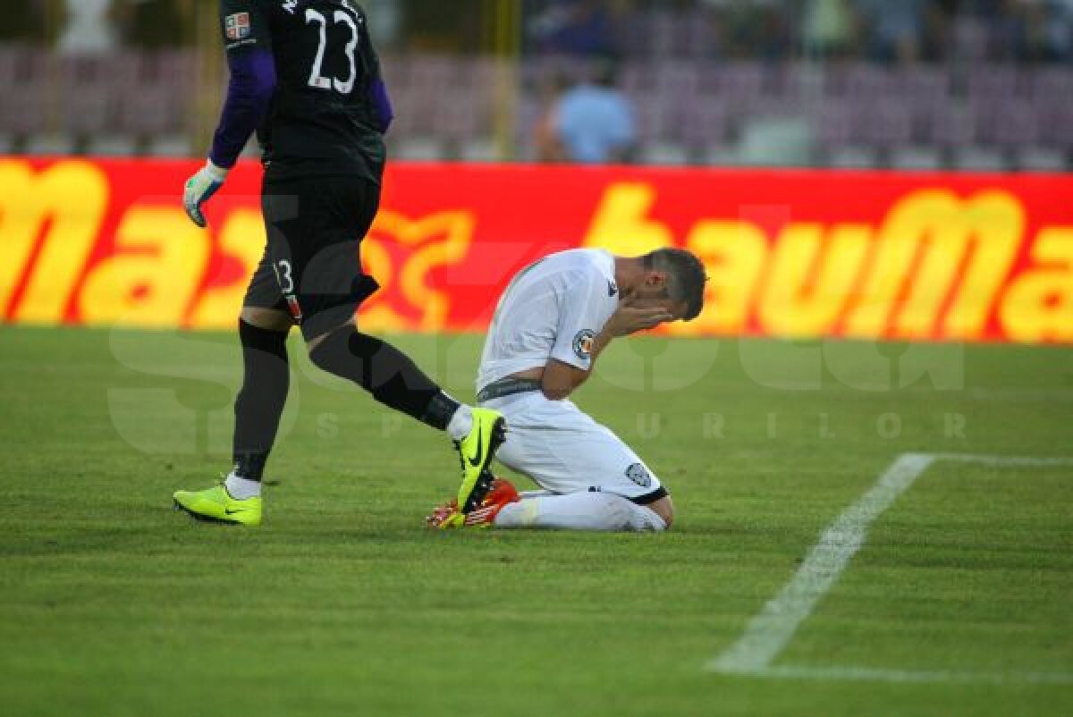 VIDEO+FOTO SMURD-ul n-a funcţionat » ACS Poli a învins Dinamo cu 2-0!